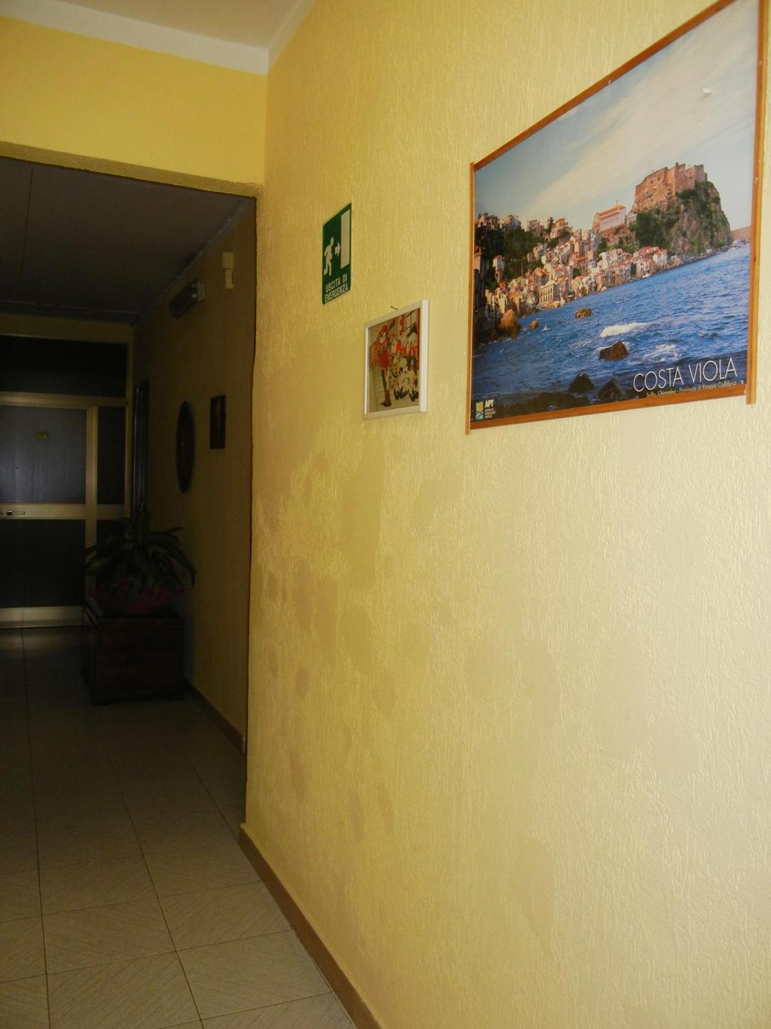 ريجّو دي كالابريا B&B La Pineta الغرفة الصورة